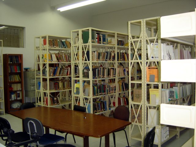 Biblioteca Setorial - Instituto de Matemática
