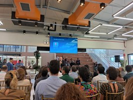 Professora Claudia Lozada participa de eventos nas áreas de Inteligência Artificial e Educação de Jovens, Adultos e Idosos.