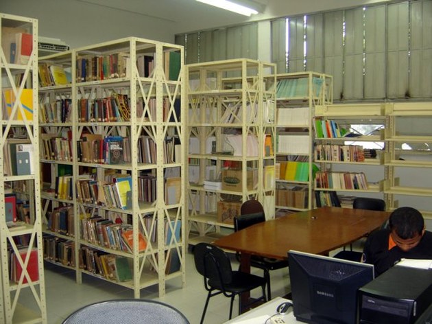 Biblioteca Setorial - Instituto de Matemática [01]